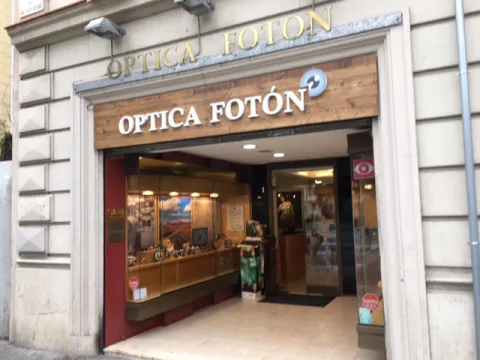 Rotulo de madera para OPTICA FOTON